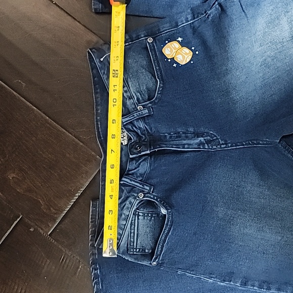 Her Universe Star Wars jeans size 11 - Picture 9 of 9